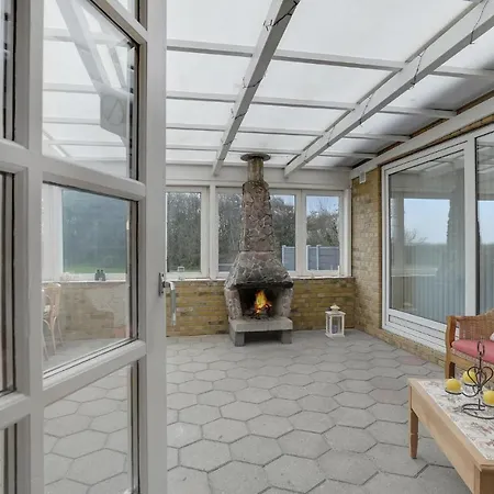Amazing In Romo With Kitchen
